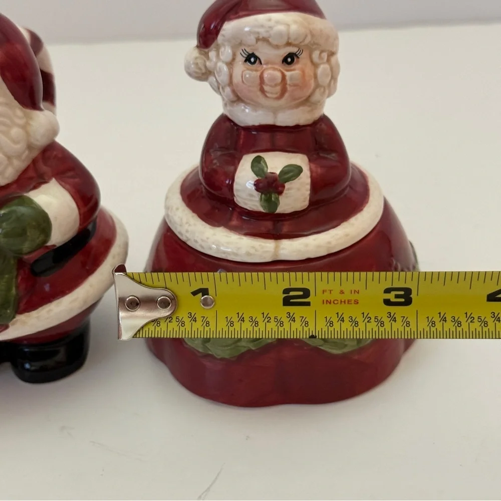 Vintage Festive Santa and Mrs. Claus Ceramic Figurine Set - Teapot & Sugar Bowl